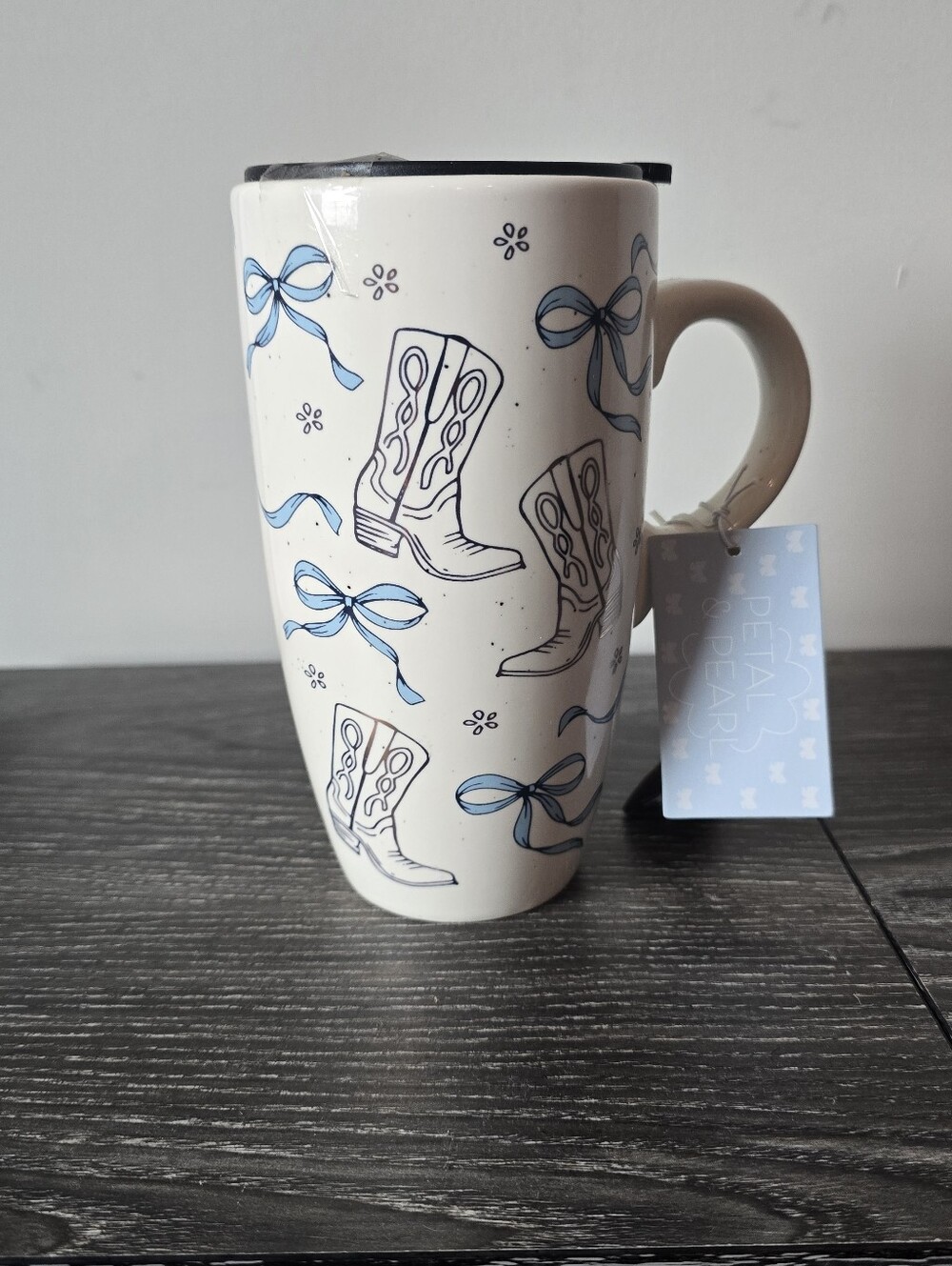 NWT Petal And Pearl Ceramic Travel Mug With Detachable Charm